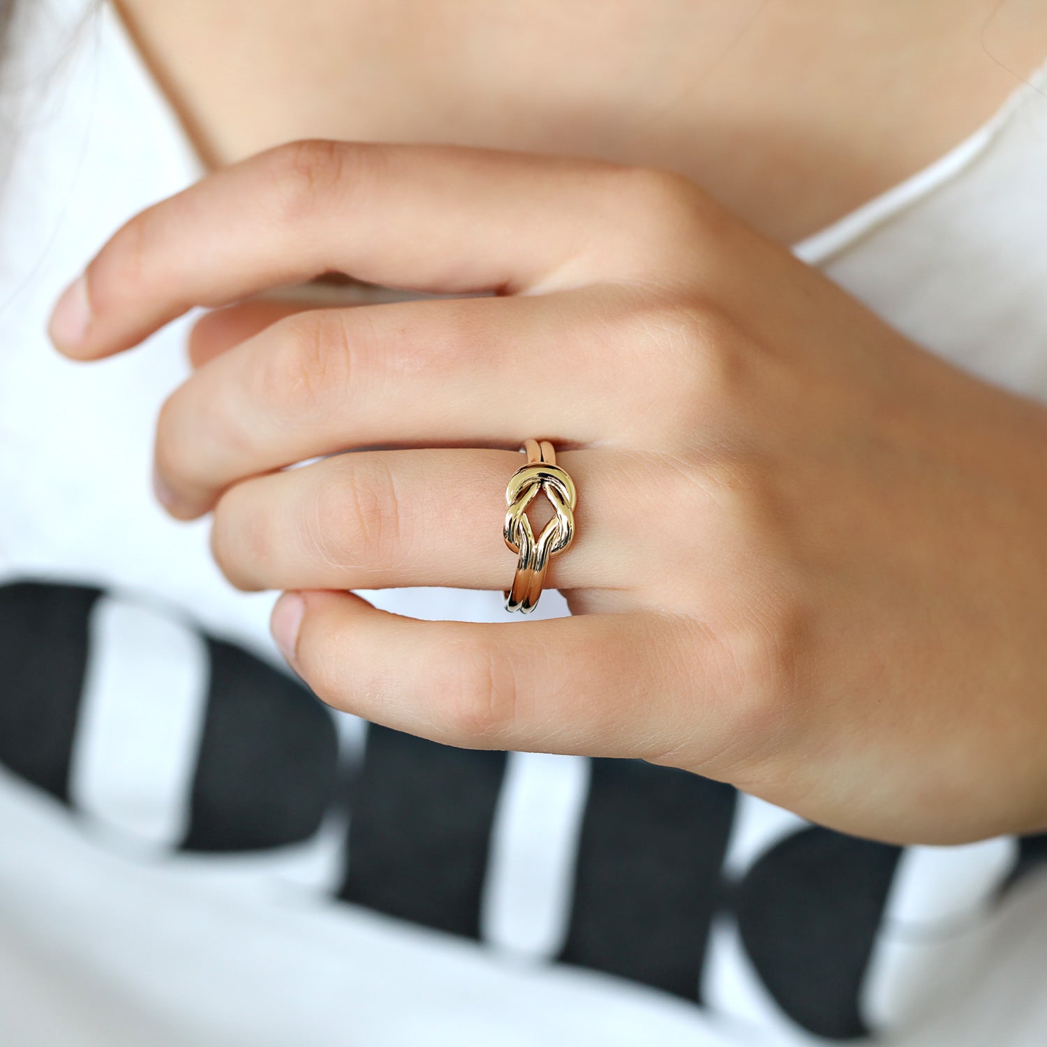 Love Knot Ring in 14K Gold