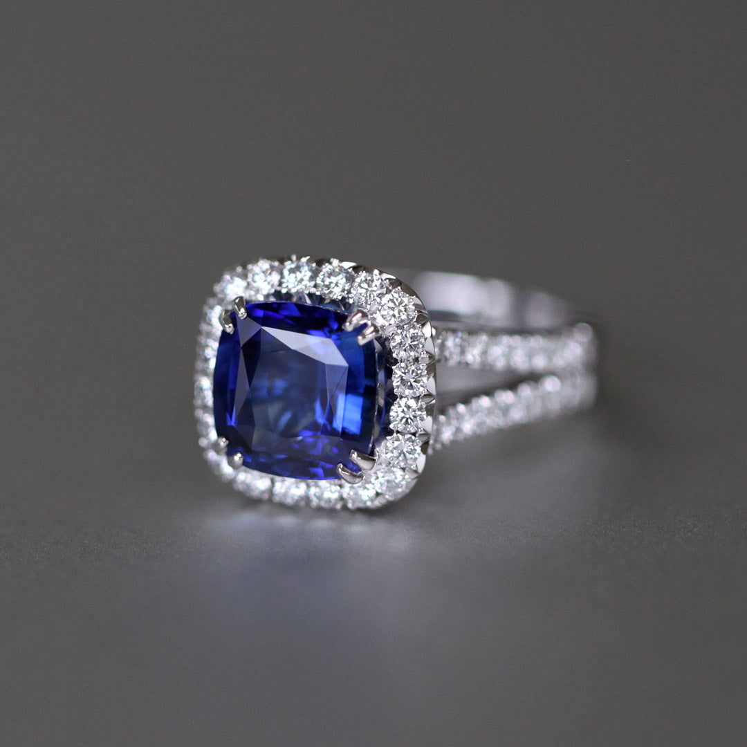 4.60ct-Cusion-Sapphire-Diamond-Halo-Split-Shank-Ring-in-18K-White-Gold