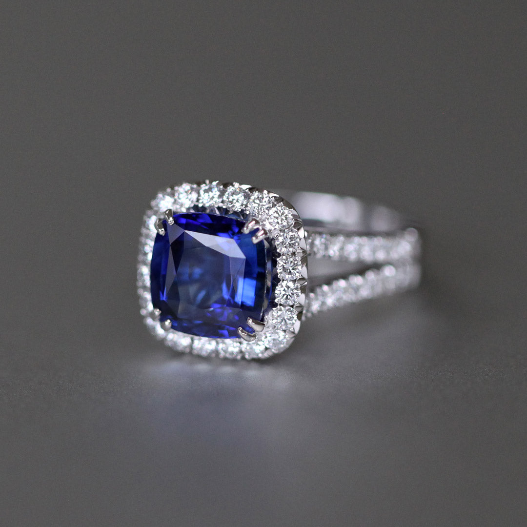 4.60ct-Cusion-Sapphire-Diamond-Halo-Split-Shank-Ring-in-18K-White-Gold
